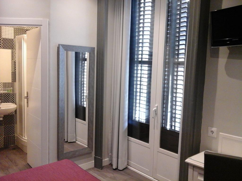 Hostal Don Alfonso Madri Exterior foto